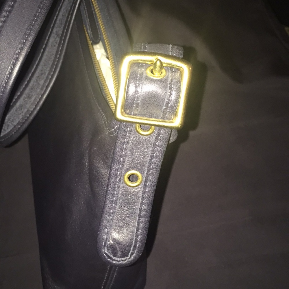 Coach Handbag - Picture 4 of 7